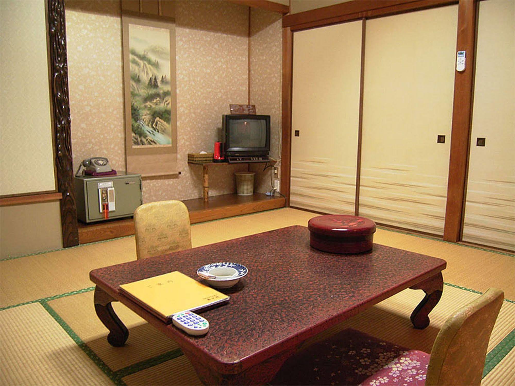 Toushijima Onsen Suzunami Toba Buitenkant foto